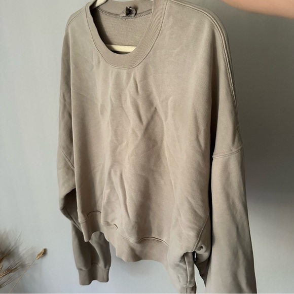 SKIMS
Taupe Terry Classic Crewneck Sweatshirt Size 4XL - Picture 7 of 10